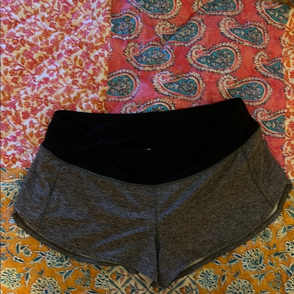 lululemon Women’s Speed-Up Low-Rise Lined Short 2.5”